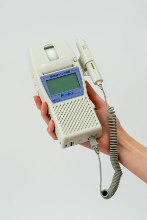 usg doppler w dłoni sprzęt dla lekarza